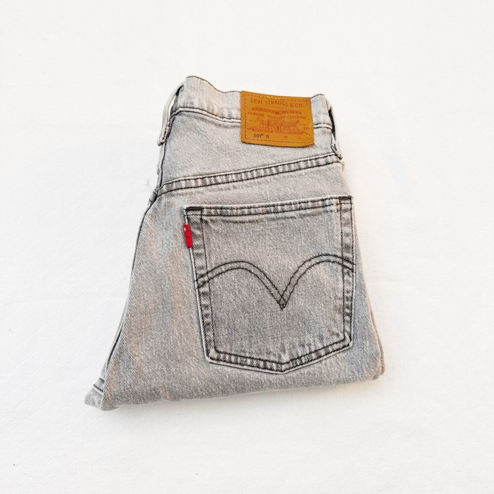 Levi's 501 Button Down Gray/Black Denim Jeans Size 24 x 30 Short